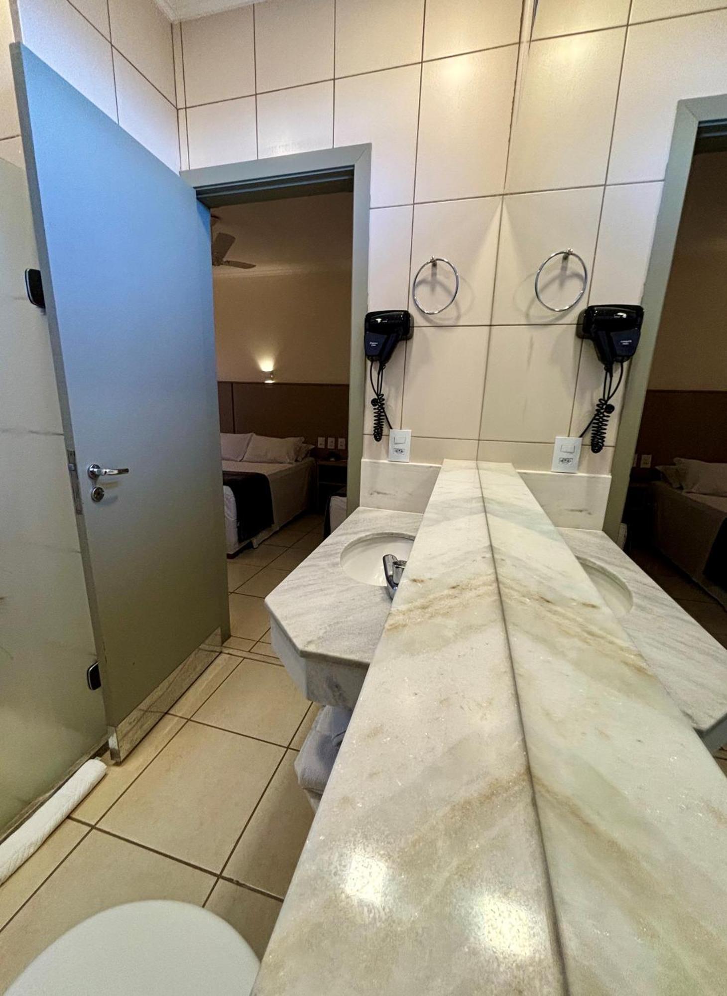Hotel Roda D'Agua Andradina Номер фото