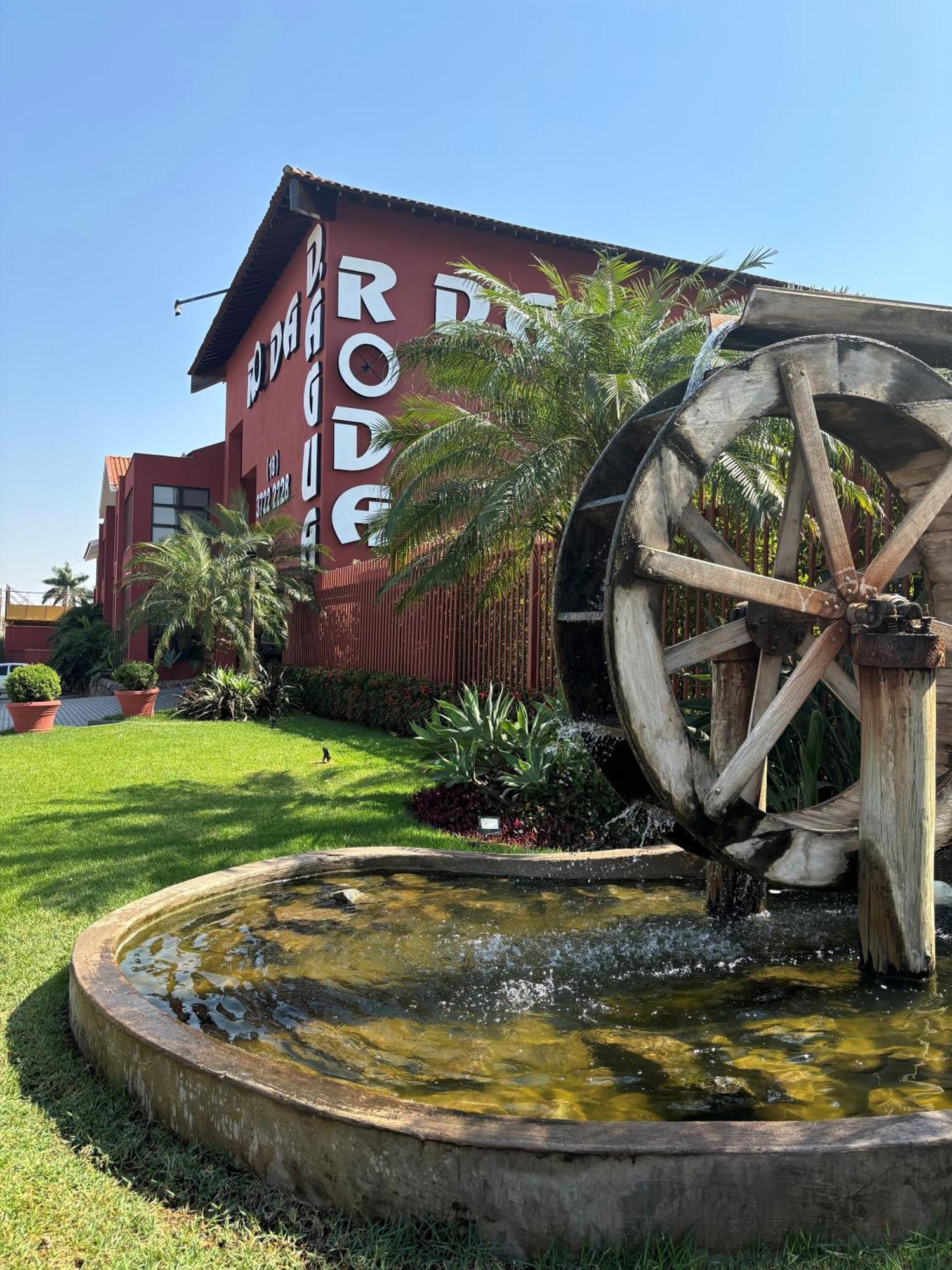 Hotel Roda D'Agua Andradina Экстерьер фото